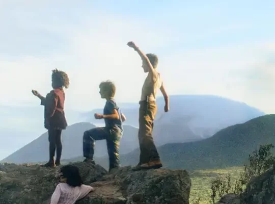 La sélection Paris Mômes de films à voir en famille en VOD avec des enfants : wendy, à regarder à la maison à partir de 9 ans.