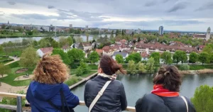 Que faire à Strasbourg en famille avec des enfants : une balade au jardin des deux rives
