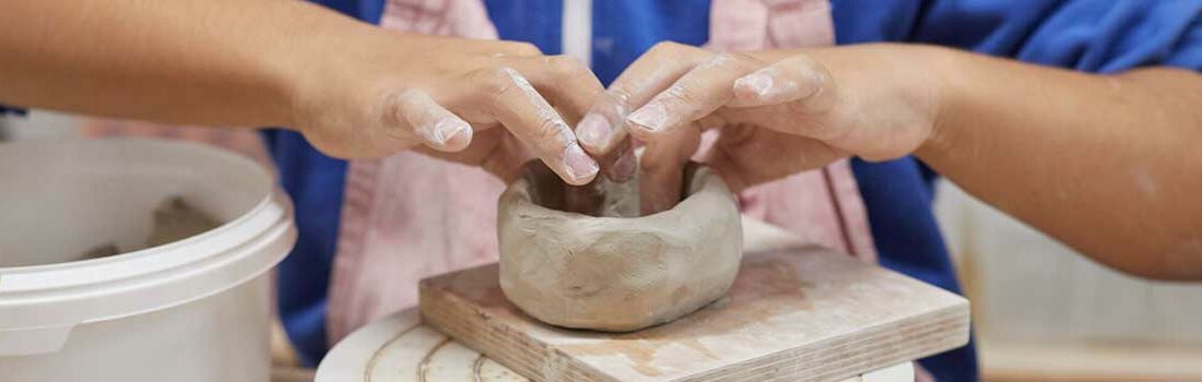 Atelier poterie enfant et famille à paris