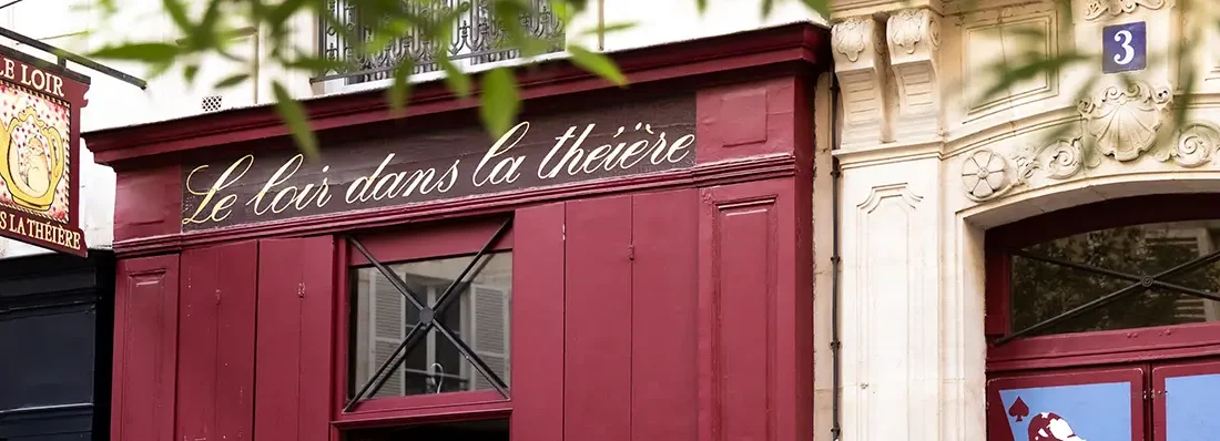 lieu à découvrir à paris : le loir dans la théière un salon de thé au cœur du marais